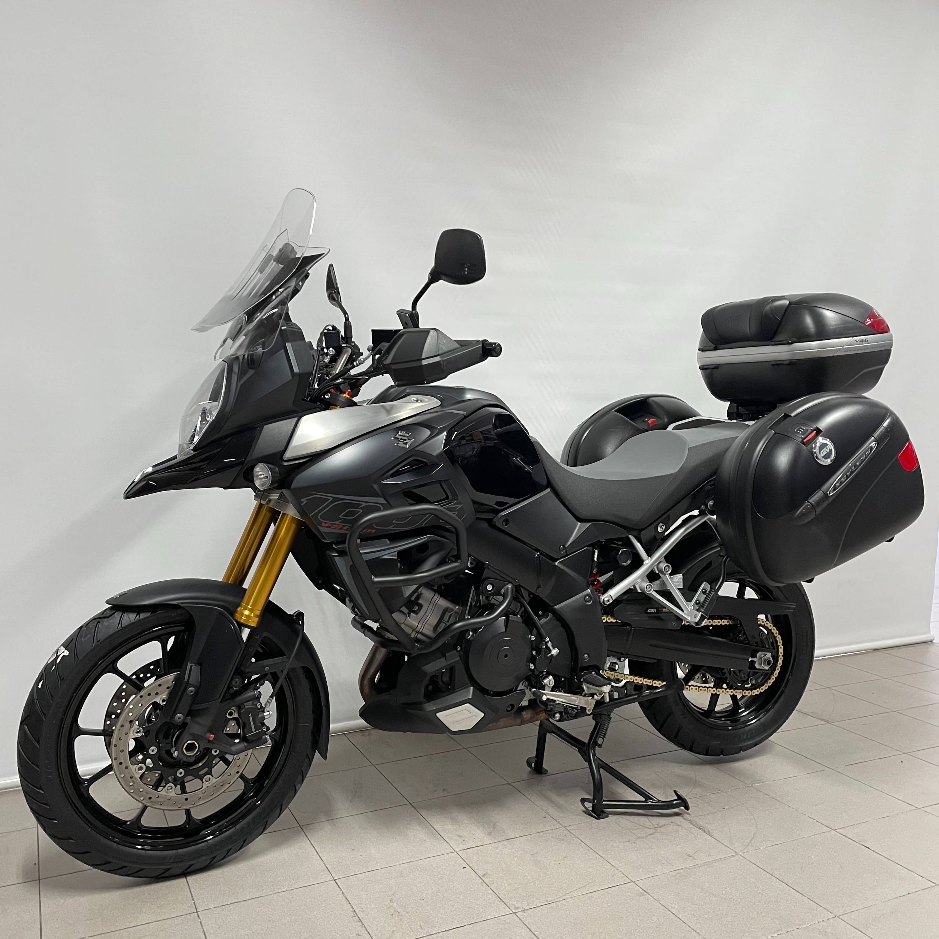 v strom 650 equipada para viagem